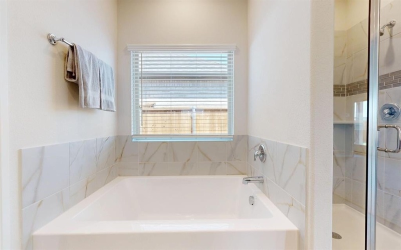 1215 Lancaster Drive, Justin, TX 76247, 5 Bedrooms Bedrooms, ,5 BathroomsBathrooms,Residential,For Sale,1215 Lancaster Drive,20857429
