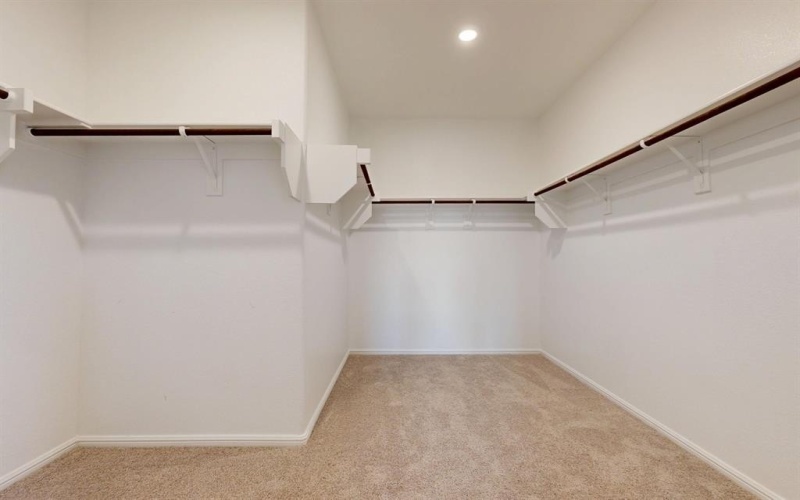1215 Lancaster Drive, Justin, TX 76247, 5 Bedrooms Bedrooms, ,5 BathroomsBathrooms,Residential,For Sale,1215 Lancaster Drive,20857429