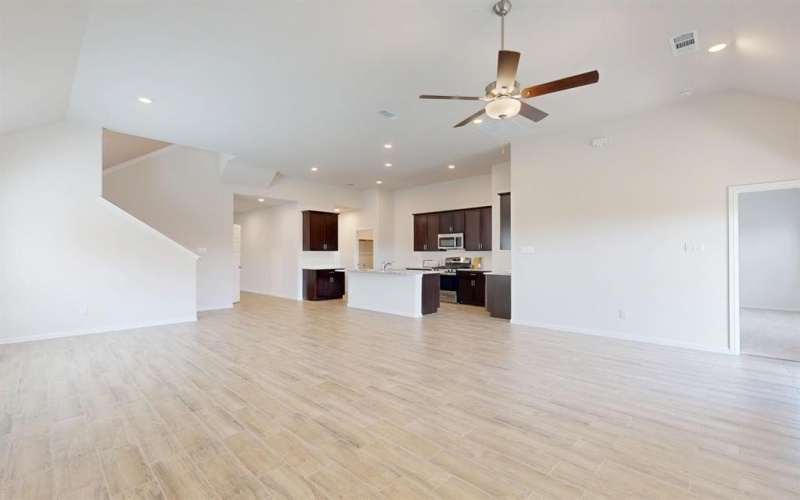 1215 Lancaster Drive, Justin, TX 76247, 5 Bedrooms Bedrooms, ,5 BathroomsBathrooms,Residential,For Sale,1215 Lancaster Drive,20857429