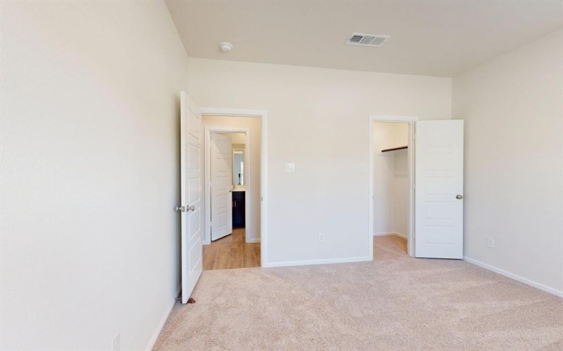 1215 Lancaster Drive, Justin, TX 76247, 5 Bedrooms Bedrooms, ,5 BathroomsBathrooms,Residential,For Sale,1215 Lancaster Drive,20857429