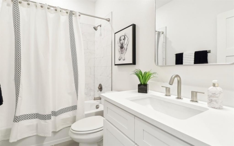 2524 Havenhurst Street #105, Farmers Branch, TX 75234, 3 Habitaciones Habitaciones , ,3 BañosBaños,Residential,En Venta,2524 Havenhurst Street,20862440