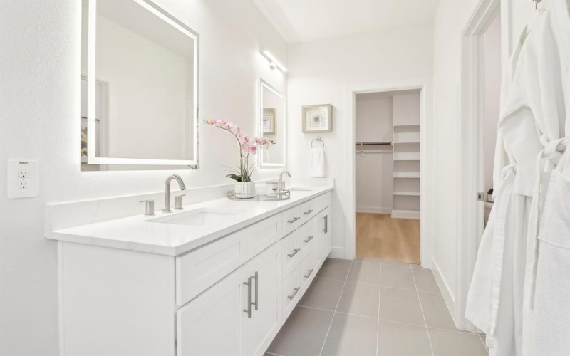 2524 Havenhurst Street #105, Farmers Branch, TX 75234, 3 Habitaciones Habitaciones , ,3 BañosBaños,Residential,En Venta,2524 Havenhurst Street,20862440