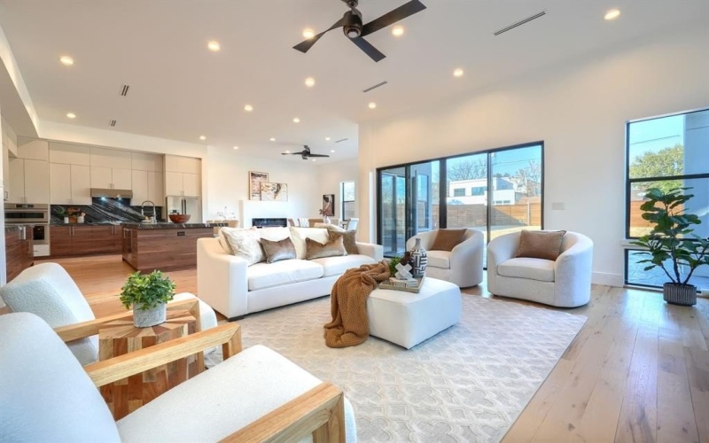 4719 W University Boulevard, Dallas, TX 75209, 5 Bedrooms Bedrooms, ,5 BathroomsBathrooms,Residential,For Sale,4719 W University Boulevard,20857972