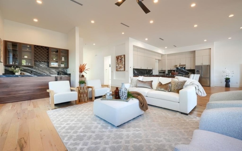 4719 W University Boulevard, Dallas, TX 75209, 5 Bedrooms Bedrooms, ,5 BathroomsBathrooms,Residential,For Sale,4719 W University Boulevard,20857972