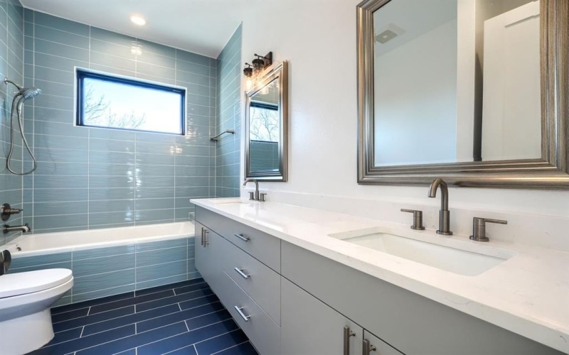 4719 W University Boulevard, Dallas, TX 75209, 5 Bedrooms Bedrooms, ,5 BathroomsBathrooms,Residential,For Sale,4719 W University Boulevard,20857972