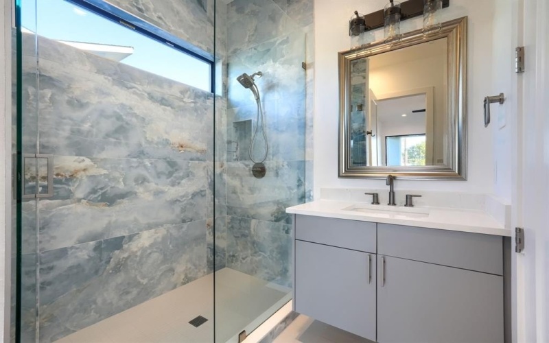 4719 W University Boulevard, Dallas, TX 75209, 5 Bedrooms Bedrooms, ,5 BathroomsBathrooms,Residential,For Sale,4719 W University Boulevard,20857972