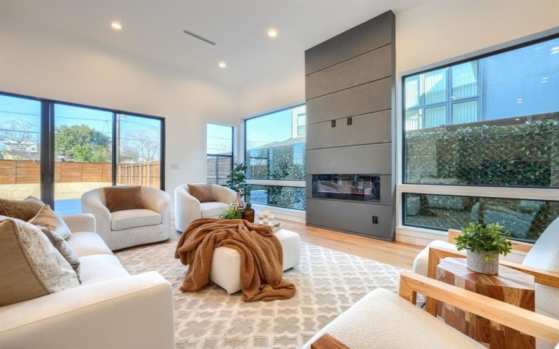 4719 W University Boulevard, Dallas, TX 75209, 5 Bedrooms Bedrooms, ,5 BathroomsBathrooms,Residential,For Sale,4719 W University Boulevard,20857972