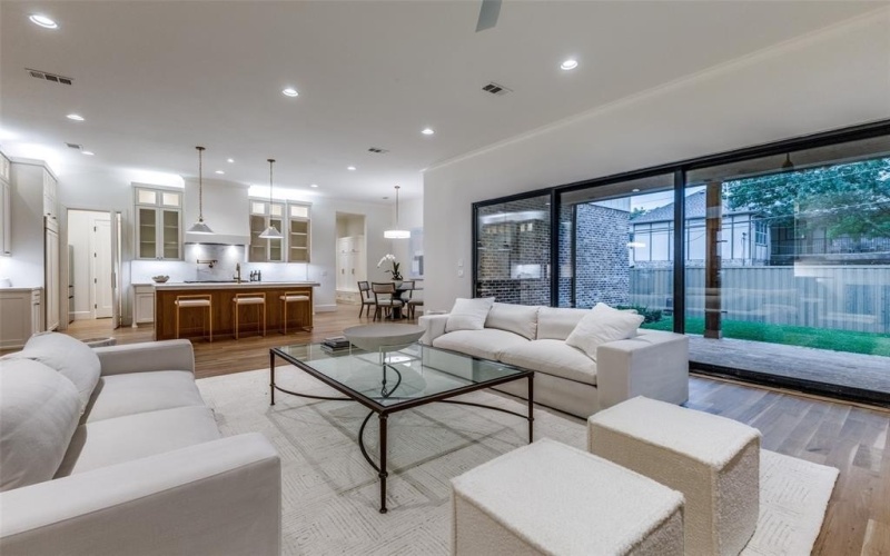 7422 VILLANOVA Street, Dallas, TX 75225, 6 Bedrooms Bedrooms, ,7 BathroomsBathrooms,Residential,For Sale,7422 VILLANOVA Street,20872929