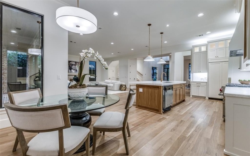 7422 VILLANOVA Street, Dallas, TX 75225, 6 Bedrooms Bedrooms, ,7 BathroomsBathrooms,Residential,For Sale,7422 VILLANOVA Street,20872929