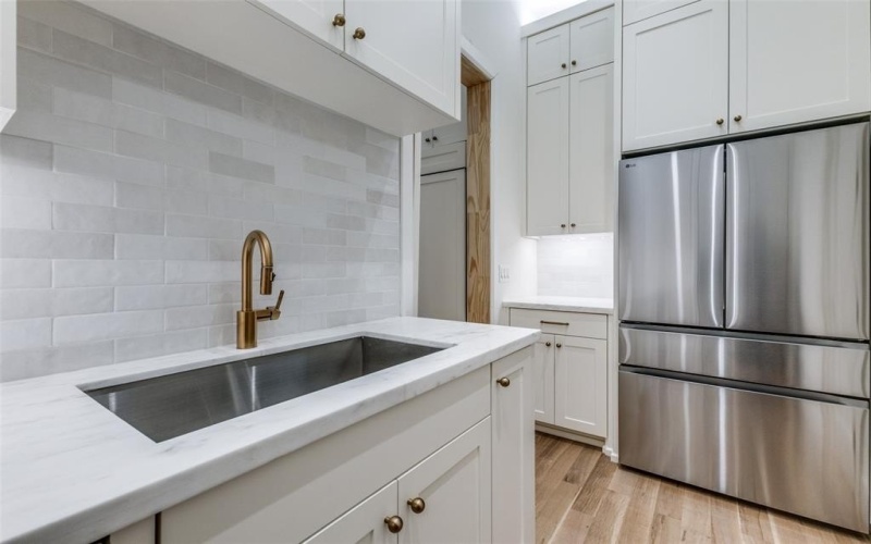 7422 VILLANOVA Street, Dallas, TX 75225, 6 Bedrooms Bedrooms, ,7 BathroomsBathrooms,Residential,For Sale,7422 VILLANOVA Street,20872929