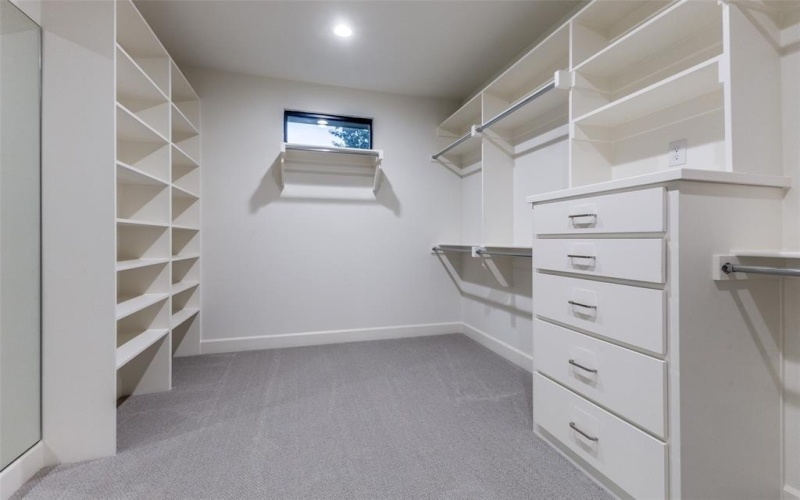 7422 VILLANOVA Street, Dallas, TX 75225, 6 Bedrooms Bedrooms, ,7 BathroomsBathrooms,Residential,For Sale,7422 VILLANOVA Street,20872929