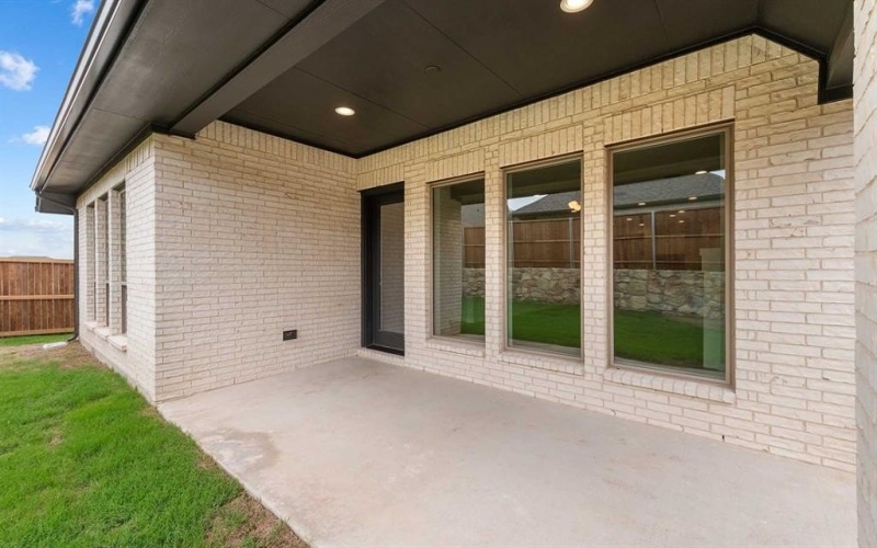 2016 Brewers Lane, Forney, TX 75126, 4 Bedrooms Bedrooms, ,3 BathroomsBathrooms,Residential,For Sale,2016 Brewers Lane,20853884