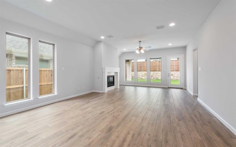 2016 Brewers Lane, Forney, TX 75126, 4 Bedrooms Bedrooms, ,3 BathroomsBathrooms,Residential,For Sale,2016 Brewers Lane,20853884