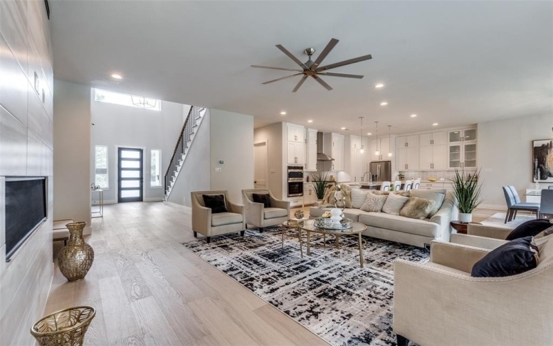 10721 Clearbrook Lane, Dallas, TX 75218, 4 Bedrooms Bedrooms, ,5 BathroomsBathrooms,Residential,For Sale,10721 Clearbrook Lane,20879807