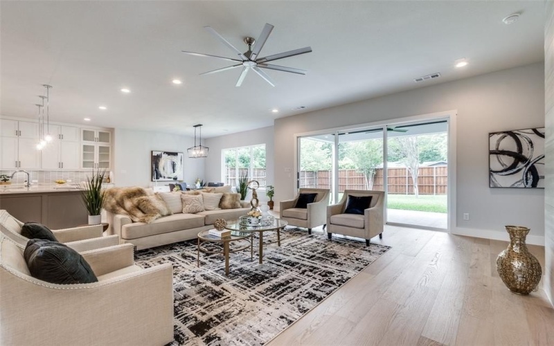 10721 Clearbrook Lane, Dallas, TX 75218, 4 Bedrooms Bedrooms, ,5 BathroomsBathrooms,Residential,For Sale,10721 Clearbrook Lane,20879807