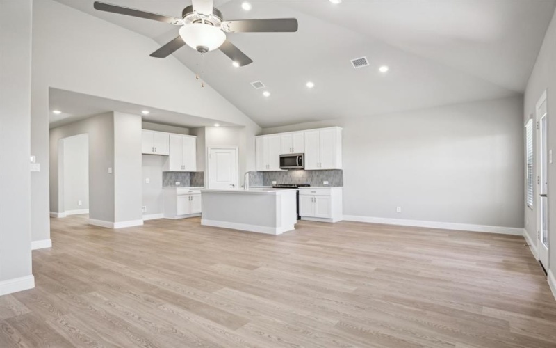 2026 Stallion Street, Seagoville, TX 75159, 4 Bedrooms Bedrooms, ,2 BathroomsBathrooms,Residential,For Sale,2026 Stallion Street,20912603