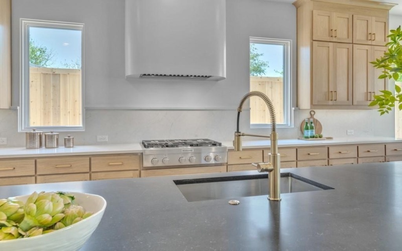5031 Linnet Lane, Dallas, TX 75209, 4 Habitaciones Habitaciones , ,5 BañosBaños,Residential,En Venta,5031 Linnet Lane,20900068