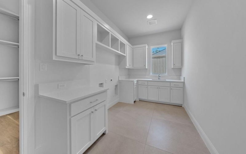 5031 Linnet Lane, Dallas, TX 75209, 4 Habitaciones Habitaciones , ,5 BañosBaños,Residential,En Venta,5031 Linnet Lane,20900068