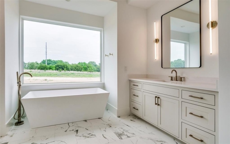 2016 Meadowlark, Aledo, TX 76008, 4 Bedrooms Bedrooms, ,5 BathroomsBathrooms,Residential,For Sale,2016 Meadowlark,20893803