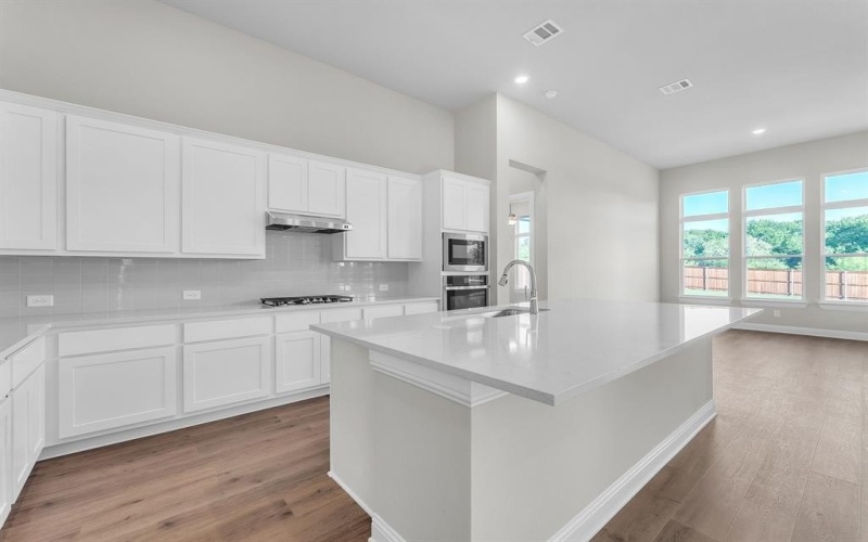 1215 Olive Drive, Mansfield, TX 76063, 4 Habitaciones Habitaciones , ,3 BañosBaños,Residential,En Venta,1215 Olive Drive,20893901