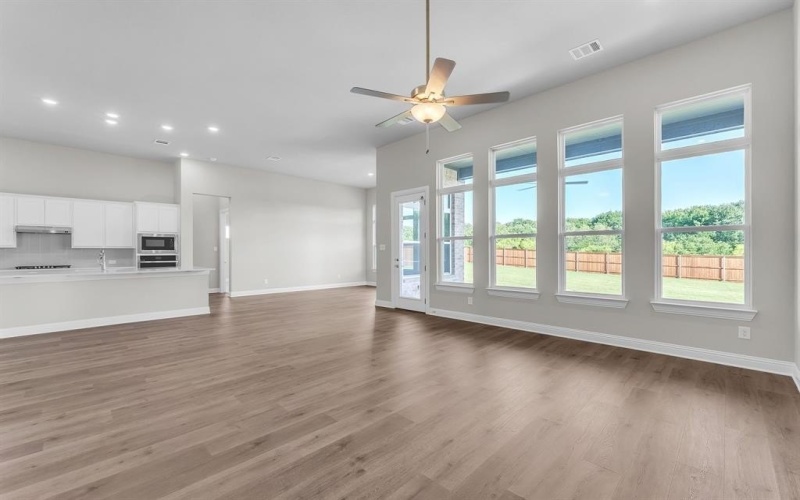1215 Olive Drive, Mansfield, TX 76063, 4 Habitaciones Habitaciones , ,3 BañosBaños,Residential,En Venta,1215 Olive Drive,20893901