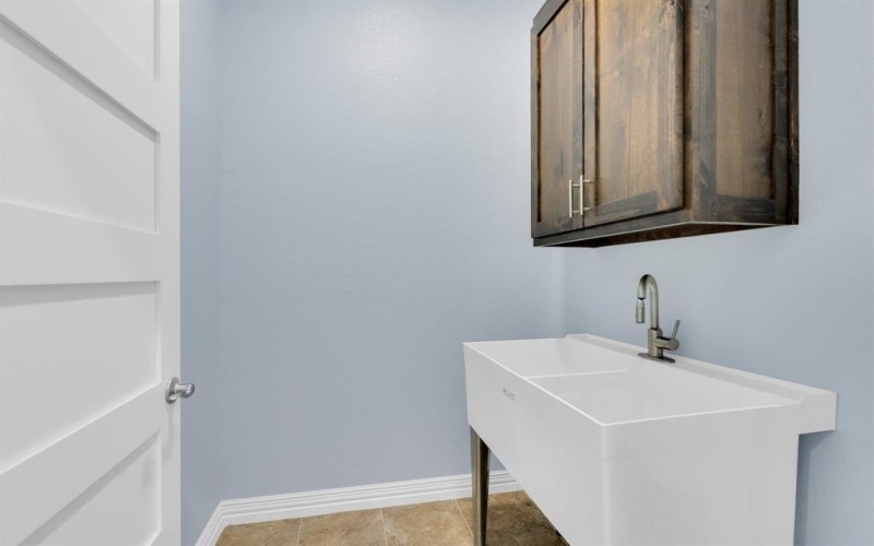 350 Farrar Road, Waxahachie, TX 75165, 5 Habitaciones Habitaciones , ,5 BañosBaños,Residential,En Venta,350 Farrar Road,20906400