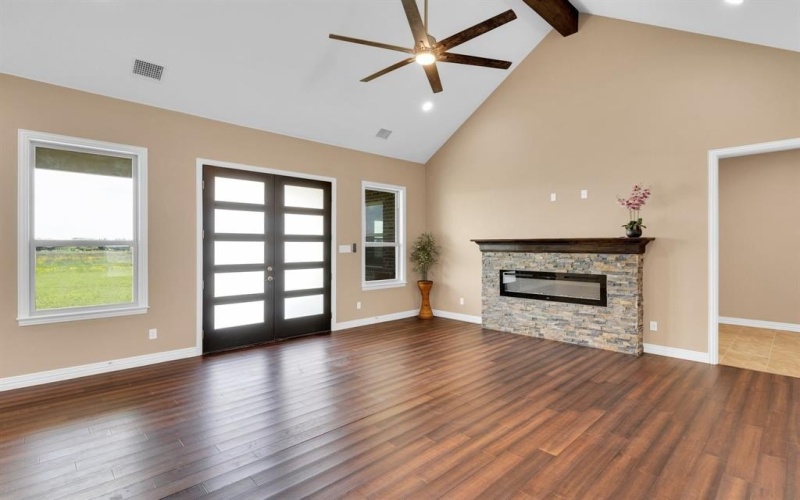 350 Farrar Road, Waxahachie, TX 75165, 5 Habitaciones Habitaciones , ,5 BañosBaños,Residential,En Venta,350 Farrar Road,20906400