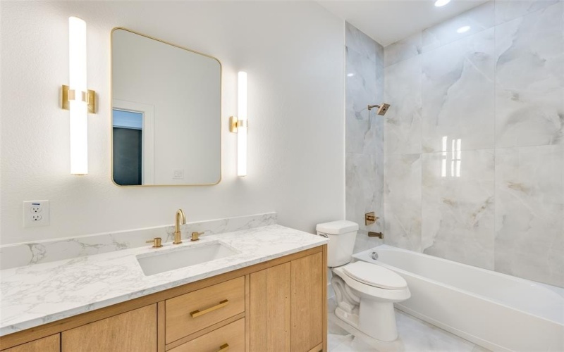 618 N Cliff, Dallas, TX 75203, 4 Habitaciones Habitaciones , ,2 BañosBaños,Residential,En Venta,618 N Cliff,20882700