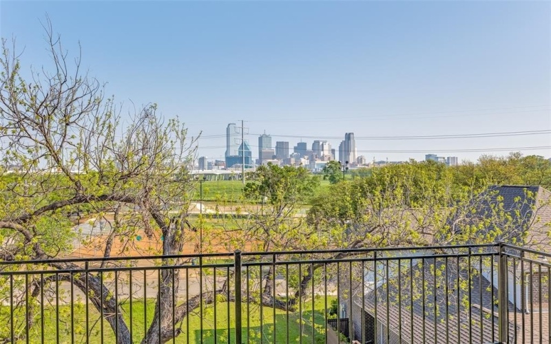 618 N Cliff, Dallas, TX 75203, 4 Habitaciones Habitaciones , ,2 BañosBaños,Residential,En Venta,618 N Cliff,20882700