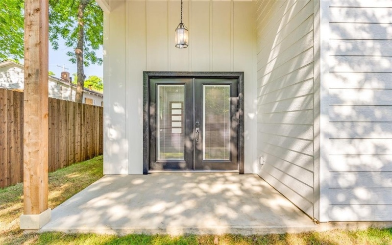 618 N Cliff, Dallas, TX 75203, 4 Habitaciones Habitaciones , ,2 BañosBaños,Residential,En Venta,618 N Cliff,20882700