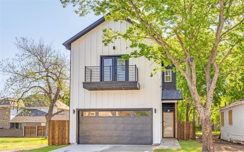 618 N Cliff, Dallas, TX 75203, 4 Habitaciones Habitaciones , ,2 BañosBaños,Residential,En Venta,618 N Cliff,20882700