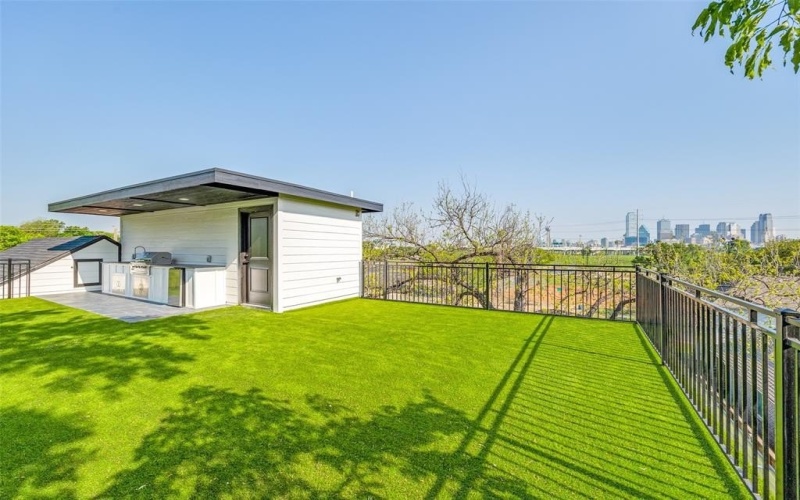 618 N Cliff, Dallas, TX 75203, 4 Habitaciones Habitaciones , ,2 BañosBaños,Residential,En Venta,618 N Cliff,20882700