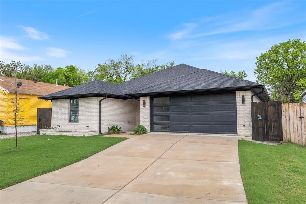 2225 E Overton Road, Dallas, TX 75216, 3 Bedrooms Bedrooms, ,2 BathroomsBathrooms,Residential,For Sale,2225 E Overton Road,20894417
