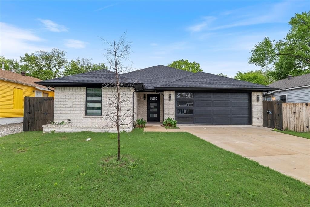 2225 E Overton Road, Dallas, TX 75216, 3 Bedrooms Bedrooms, ,2 BathroomsBathrooms,Residential,For Sale,2225 E Overton Road,20894417