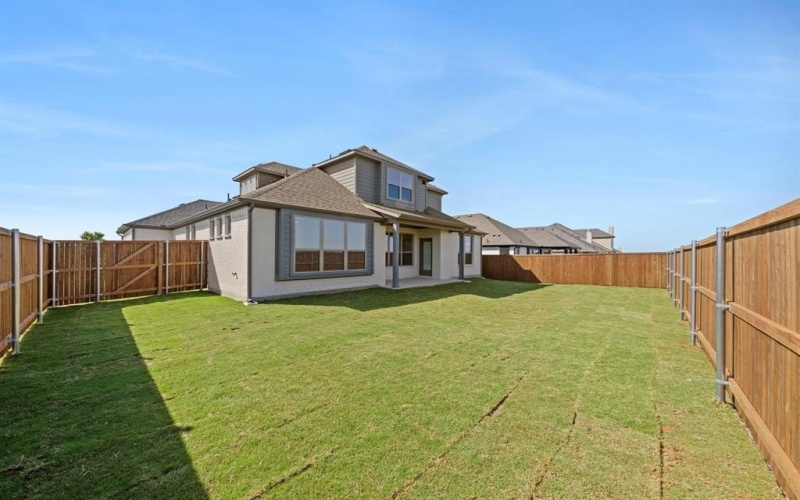 1940 Nightfall Drive, Venus, TX 76084, 5 Bedrooms Bedrooms, ,3 BathroomsBathrooms,Residential,For Sale,1940 Nightfall Drive,20905339
