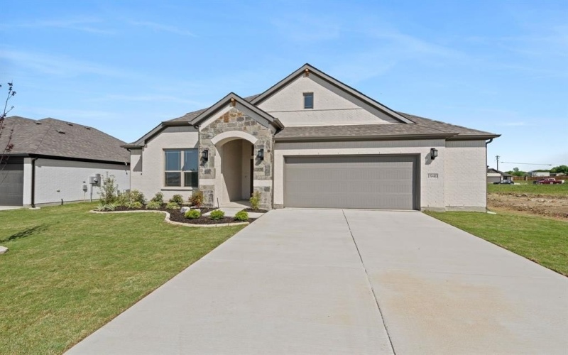 1940 Nightfall Drive, Venus, TX 76084, 5 Bedrooms Bedrooms, ,3 BathroomsBathrooms,Residential,For Sale,1940 Nightfall Drive,20905339