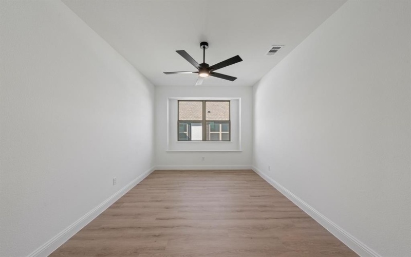 1940 Nightfall Drive, Venus, TX 76084, 5 Bedrooms Bedrooms, ,3 BathroomsBathrooms,Residential,For Sale,1940 Nightfall Drive,20905339