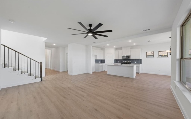 1940 Nightfall Drive, Venus, TX 76084, 5 Bedrooms Bedrooms, ,3 BathroomsBathrooms,Residential,For Sale,1940 Nightfall Drive,20905339