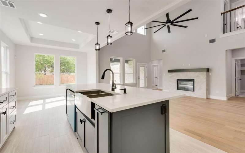 6810 Windward View Drive, Rowlett, TX 75088, 4 Bedrooms Bedrooms, ,3 BathroomsBathrooms,Residential,For Sale,6810 Windward View Drive,20905378