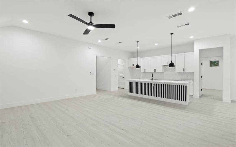 4731 Jones Street, Dallas, TX 75210, 3 Bedrooms Bedrooms, ,2 BathroomsBathrooms,Residential,For Sale,4731 Jones Street,20899227