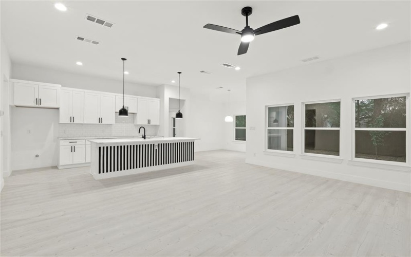 4731 Jones Street, Dallas, TX 75210, 3 Bedrooms Bedrooms, ,2 BathroomsBathrooms,Residential,For Sale,4731 Jones Street,20899227