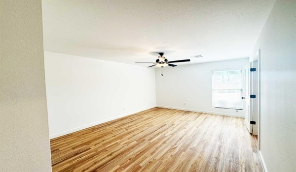 2408 Miller Street, Denison, TX 75020, 3 Habitaciones Habitaciones , ,2 BañosBaños,Residential,En Venta,2408 Miller Street,20907850