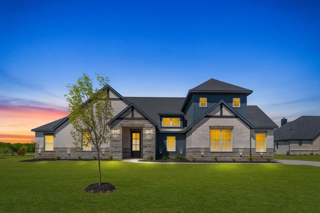 6220 Purple English Oak, Royse City, TX 75189, 4 Bedrooms Bedrooms, ,3 BathroomsBathrooms,Residential,For Sale,6220 Purple English Oak,20901896