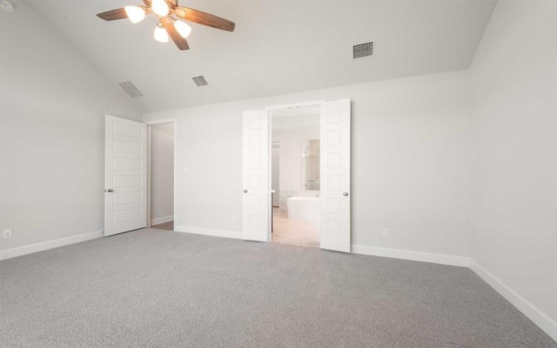 10480 Gray Hills Drive, Fort Worth, TX 76126, 4 Bedrooms Bedrooms, ,3 BathroomsBathrooms,Residential,For Sale,10480 Gray Hills Drive,20926774