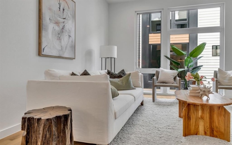3612 N San Jacinto Avenue #107, Dallas, TX 75204, 3 Bedrooms Bedrooms, ,3 BathroomsBathrooms,Residential,For Sale,3612 N San Jacinto Avenue,20924978