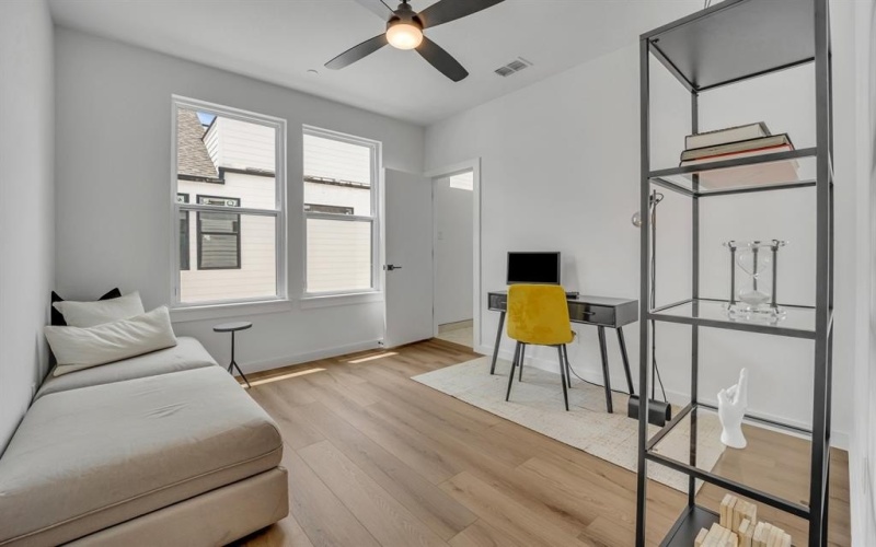 3612 N San Jacinto Avenue #107, Dallas, TX 75204, 3 Bedrooms Bedrooms, ,3 BathroomsBathrooms,Residential,For Sale,3612 N San Jacinto Avenue,20924978