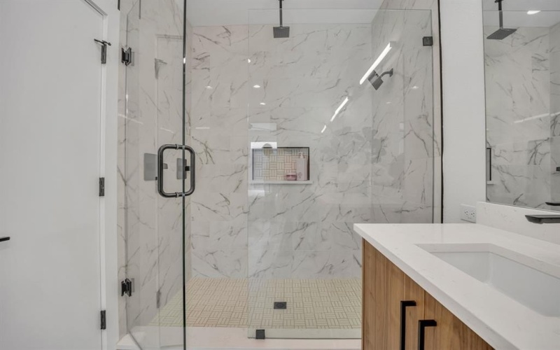 3612 N San Jacinto Avenue #107, Dallas, TX 75204, 3 Bedrooms Bedrooms, ,3 BathroomsBathrooms,Residential,For Sale,3612 N San Jacinto Avenue,20924978