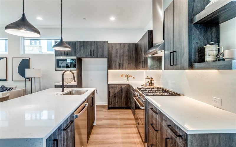 3612 N San Jacinto Avenue #107, Dallas, TX 75204, 3 Bedrooms Bedrooms, ,3 BathroomsBathrooms,Residential,For Sale,3612 N San Jacinto Avenue,20924978