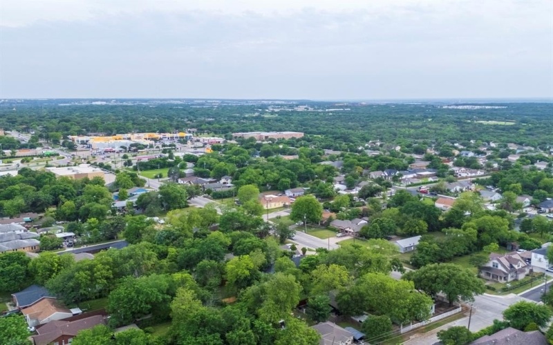518 S Cockrell Hill Road, Cockrell Hill, TX 75211, 3 Bedrooms Bedrooms, ,2 BathroomsBathrooms,Residential,For Sale,518 S Cockrell Hill Road,20920717