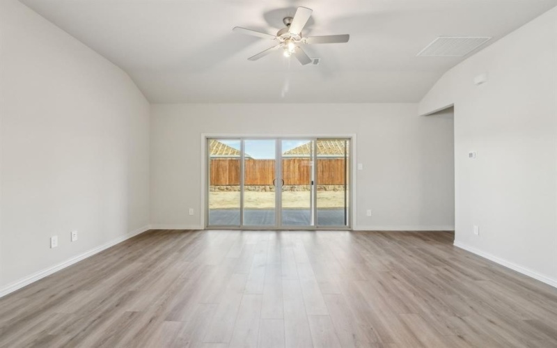2315 Lone Star Lane, Seagoville, TX 75159, 4 Bedrooms Bedrooms, ,3 BathroomsBathrooms,Residential,For Sale,2315 Lone Star Lane,20923227